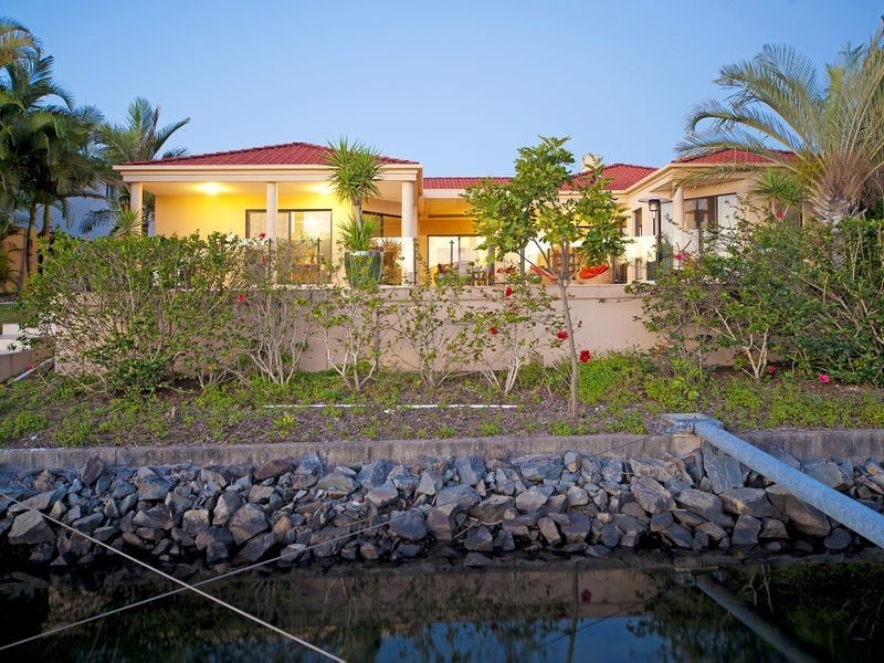 1045 Rosebank Way, Hope Island QLD 4212