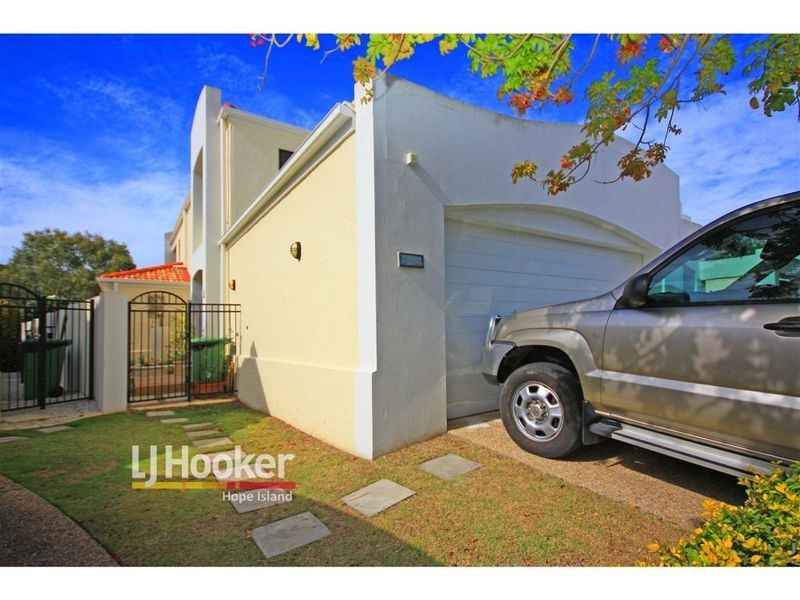 Hope Island QLD 4212