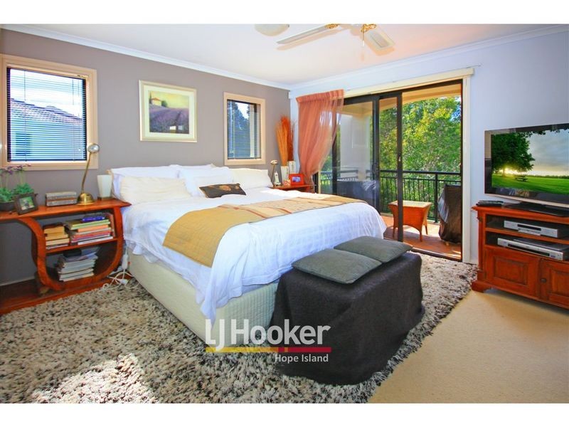 Hope Island QLD 4212
