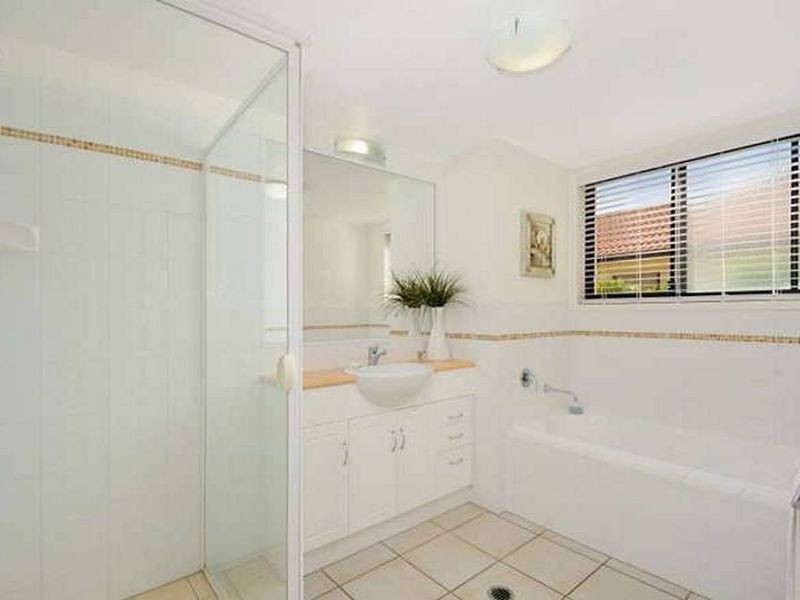 Hope Island QLD 4212