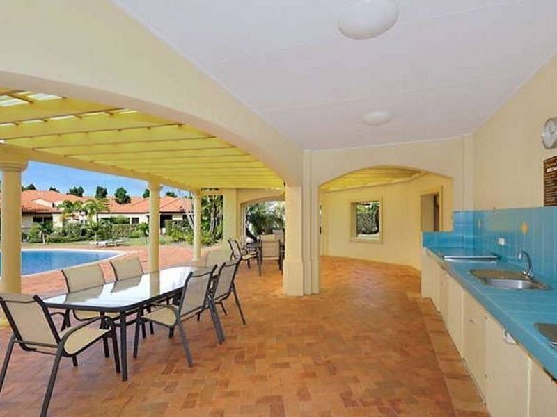 Hope Island QLD 4212