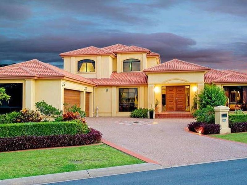 2114 Fernlea Close, Hope Island QLD 4212