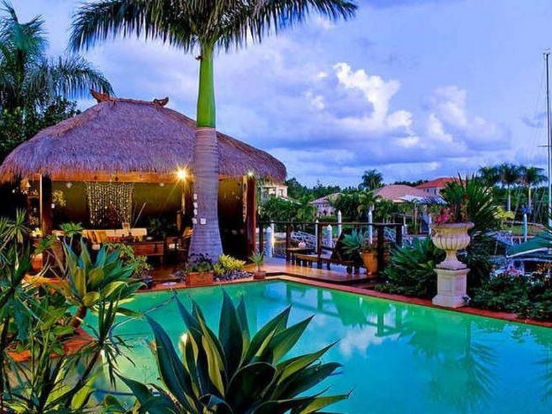 2114 Fernlea Close, Hope Island QLD 4212