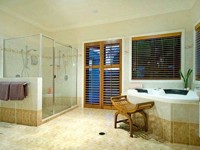 2114 Fernlea Close, Hope Island QLD 4212