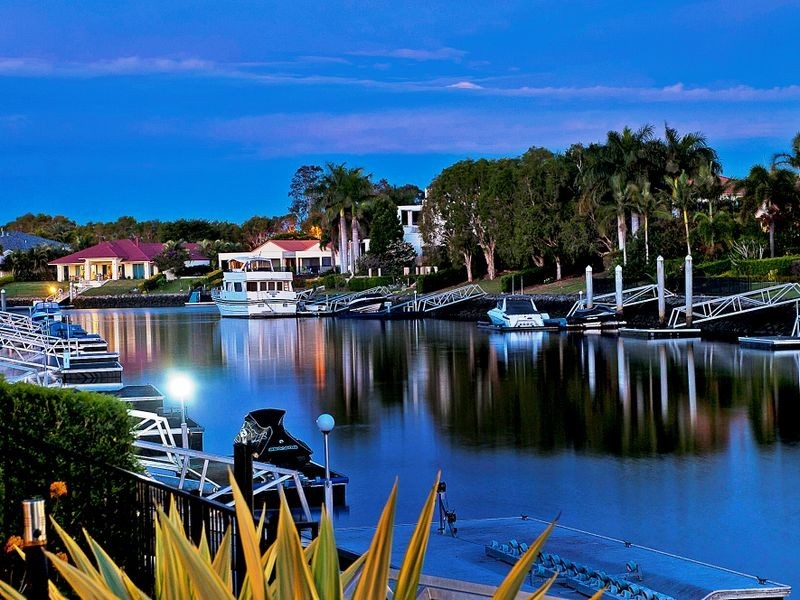 1095 Beechwood Drive, Hope Island QLD 4212