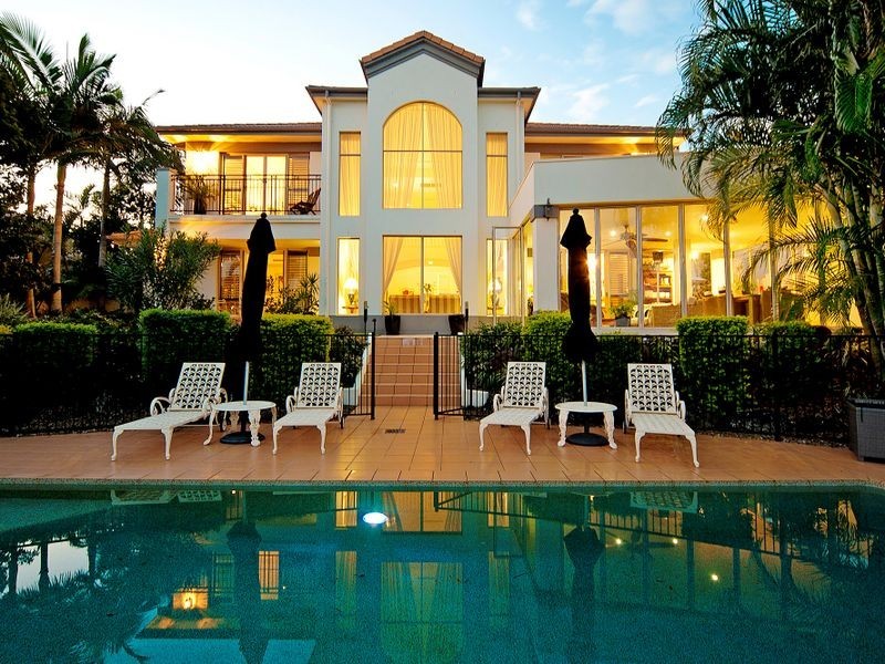 1095 Beechwood Drive, Hope Island QLD 4212