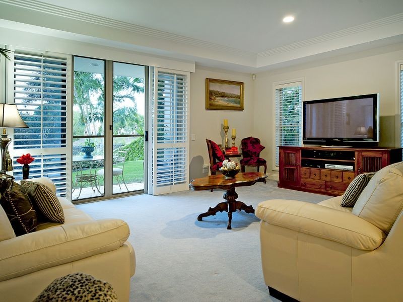 1095 Beechwood Drive, Hope Island QLD 4212