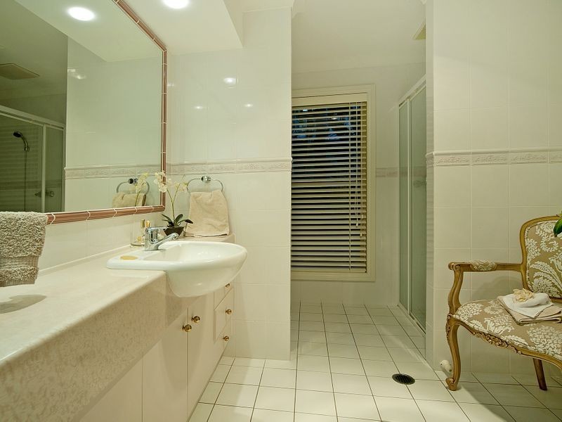 1095 Beechwood Drive, Hope Island QLD 4212