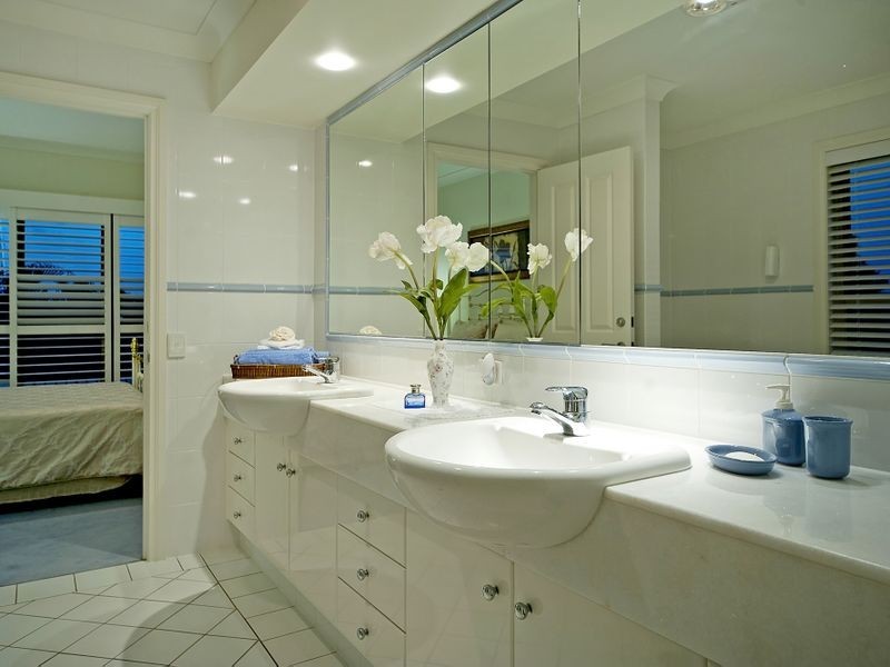 1095 Beechwood Drive, Hope Island QLD 4212