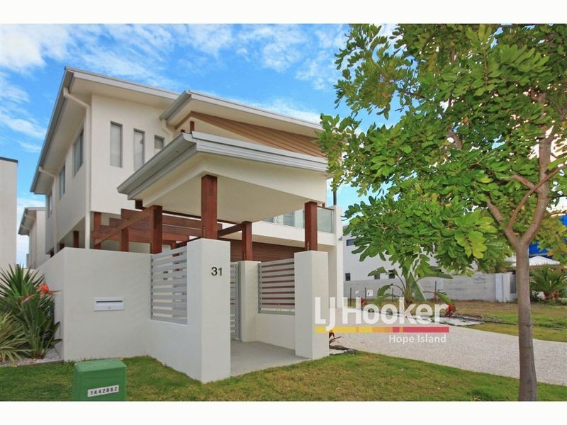 31 Harbourvue Court, Helensvale QLD 4212