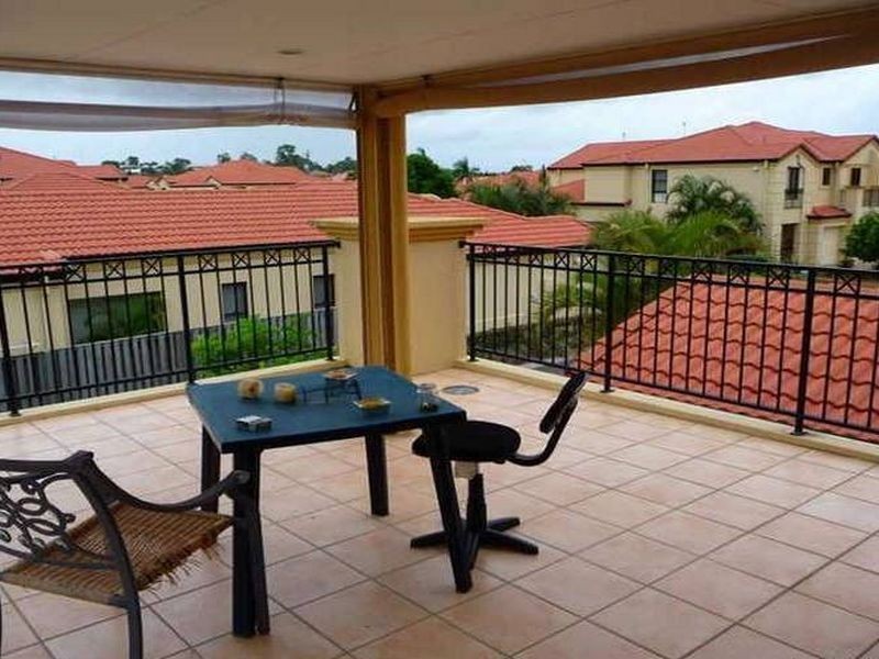 Hope Island QLD 4212