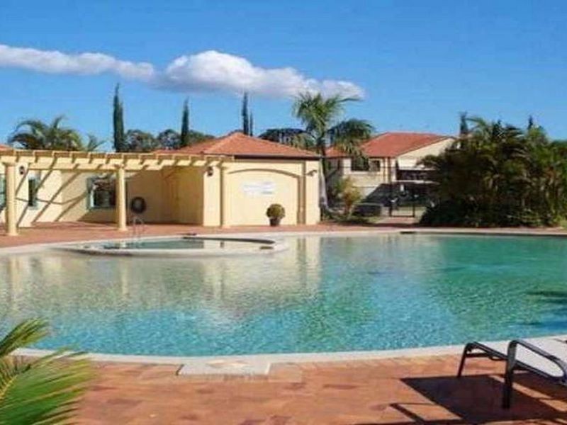 Hope Island QLD 4212