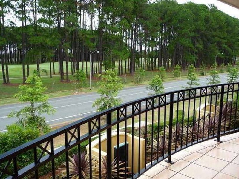 Hope Island QLD 4212