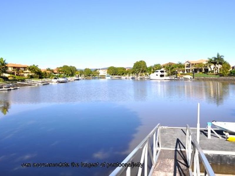 Hope Island QLD 4212