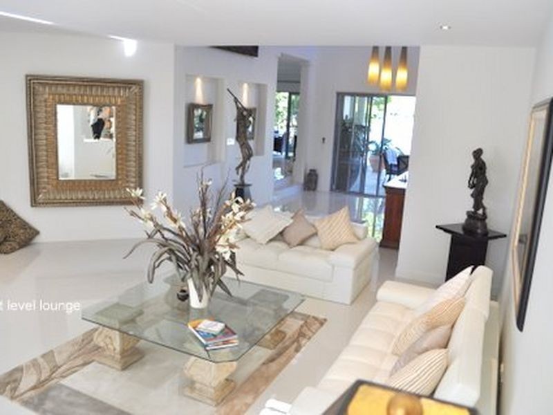 Hope Island QLD 4212