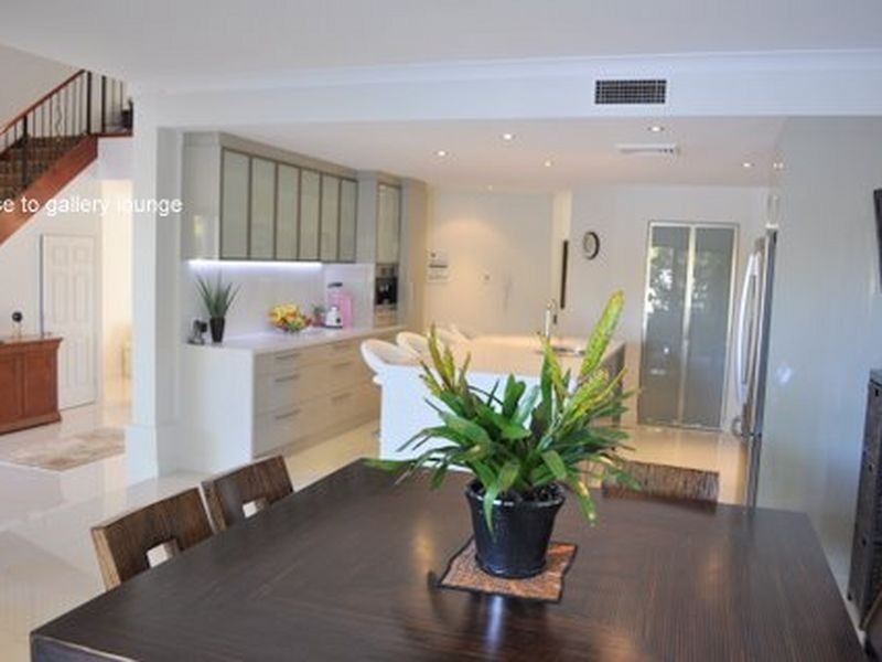 Hope Island QLD 4212