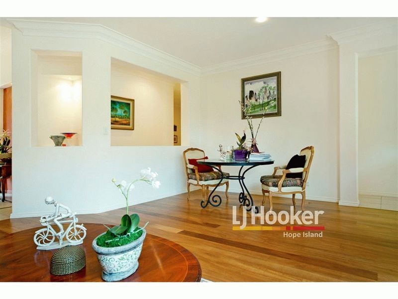 3147 Riverleigh Drive, Hope Island QLD 4212