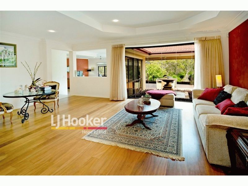 3147 Riverleigh Drive, Hope Island QLD 4212
