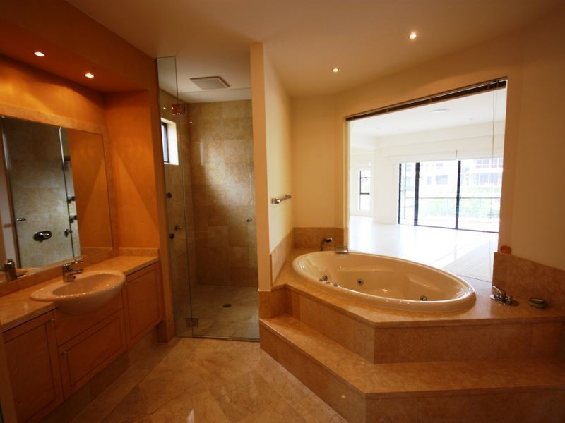 Sanctuary Cove QLD 4212