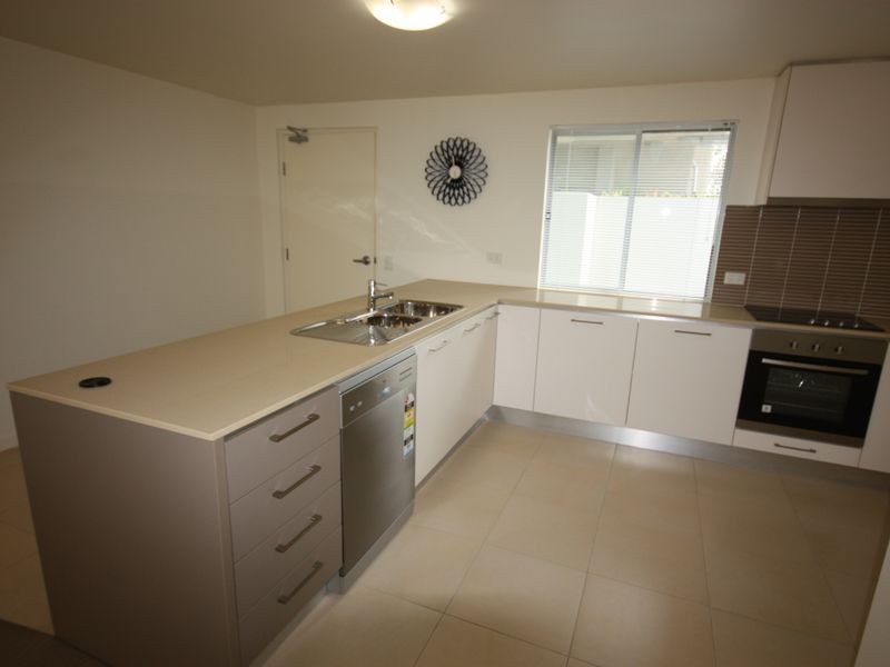 ground/66 Sickle Avenue, Hope Island QLD 4212