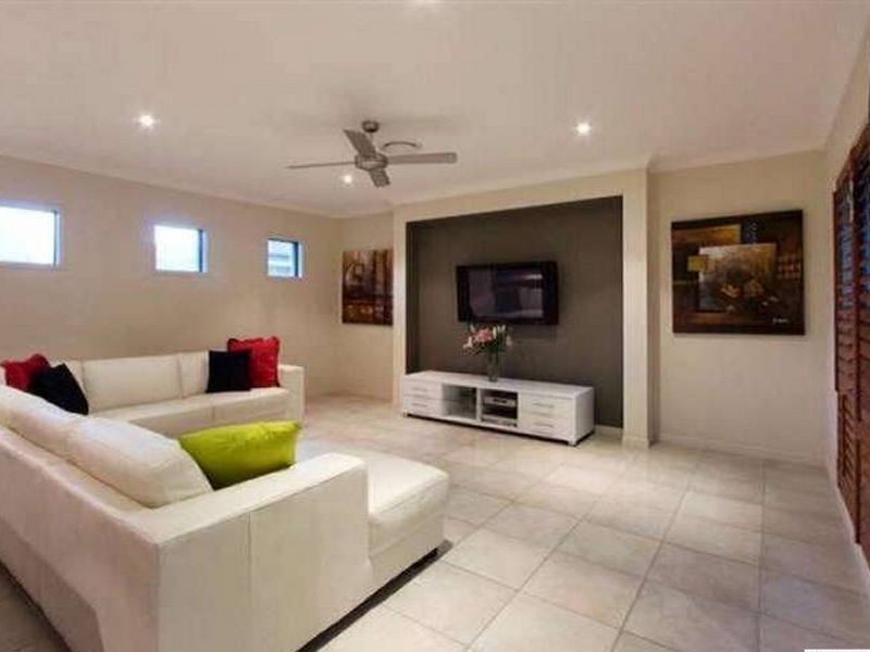 Hope Island QLD 4212