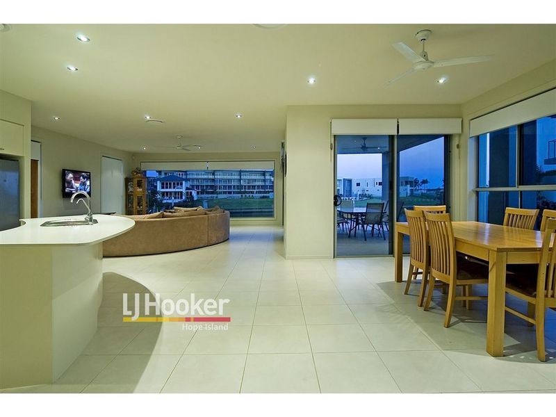 Hope Island QLD 4212