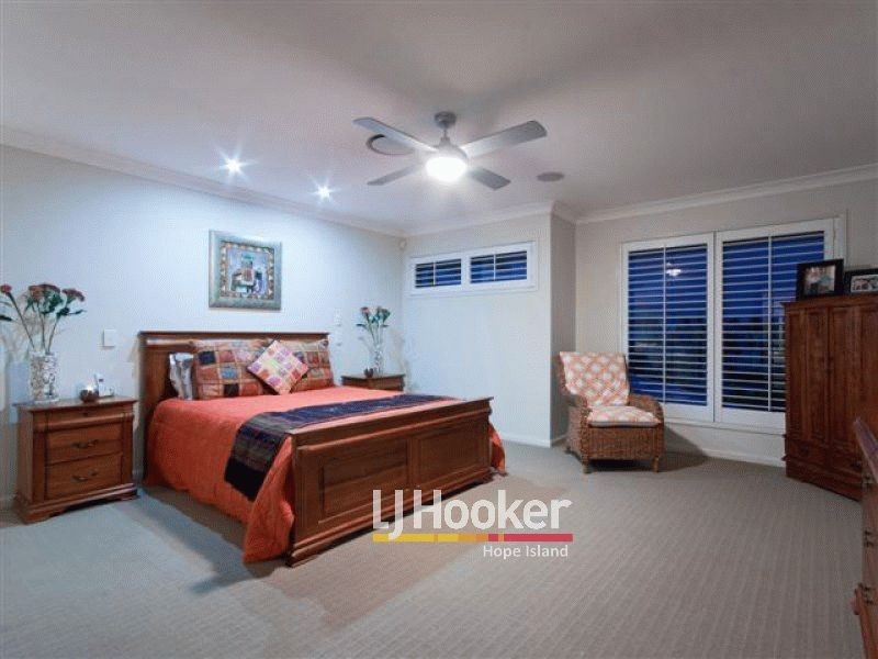 Hope Island QLD 4212