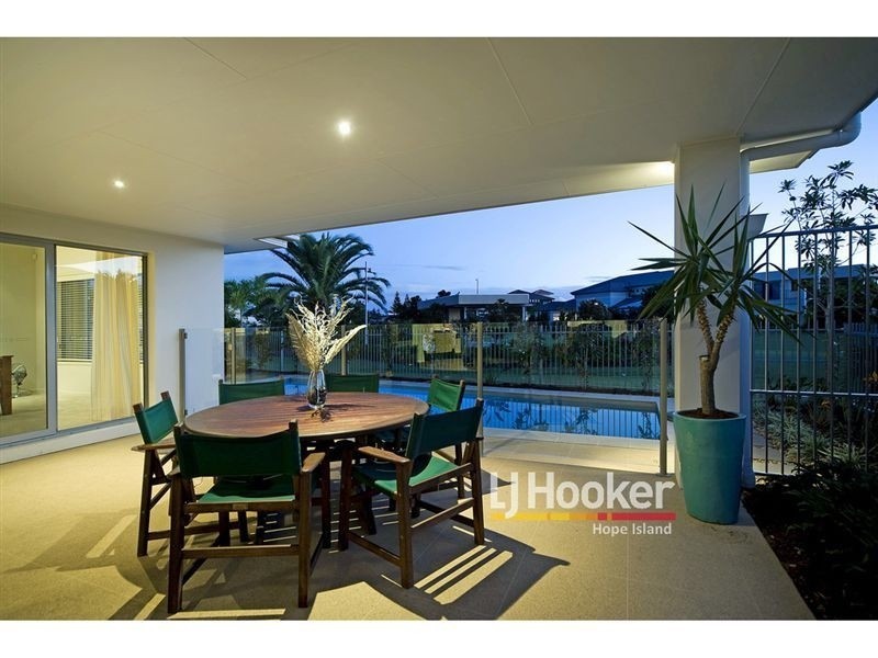 Hope Island QLD 4212