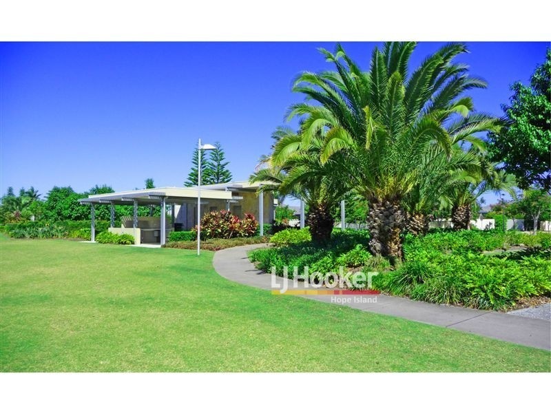Hope Island QLD 4212