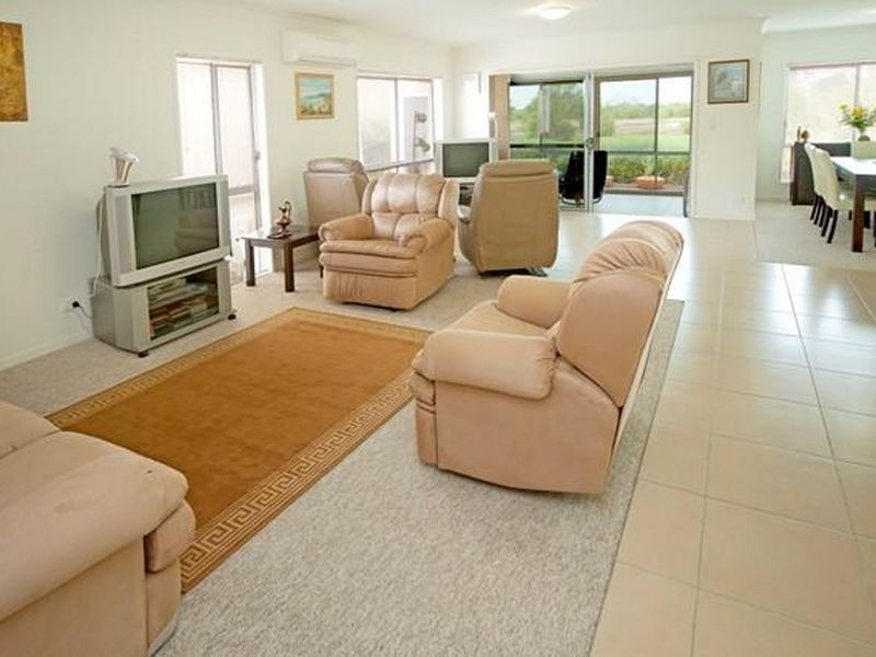 Hope Island QLD 4212