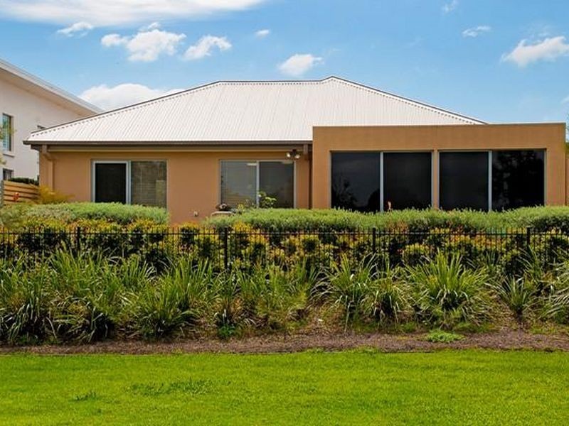 Hope Island QLD 4212