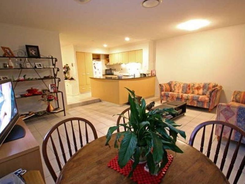 8869 Magnolia Drive East, Hope Island QLD 4212