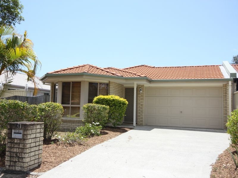 181 Greenacre Drive, Arundel QLD 4214
