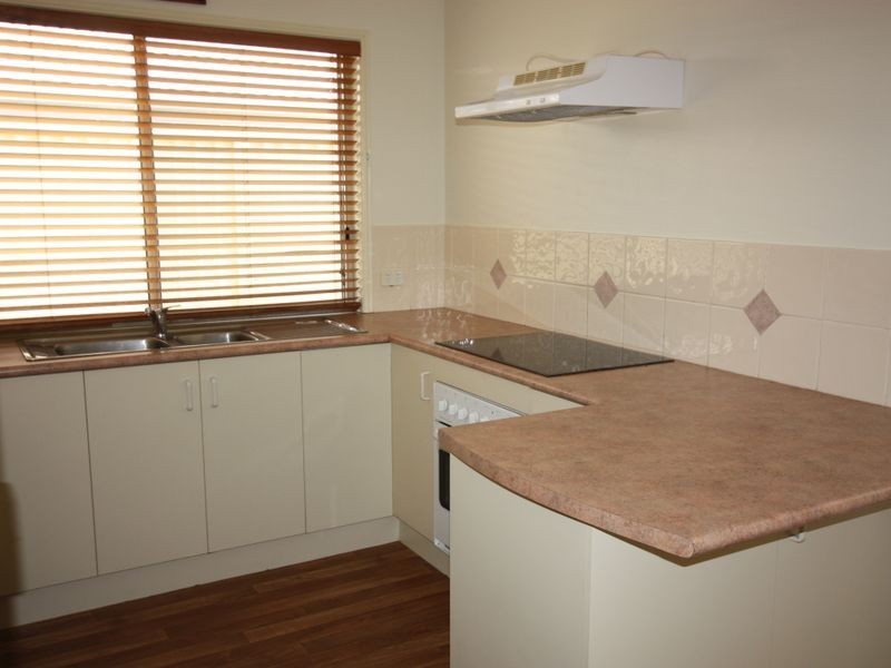 181 Greenacre Drive, Arundel QLD 4214
