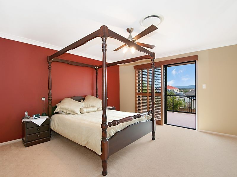 8 Dallow Crescent, Monterey Keys QLD 4212