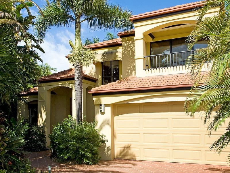 Hope Island QLD 4212