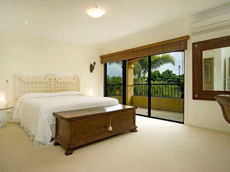 Hope Island QLD 4212