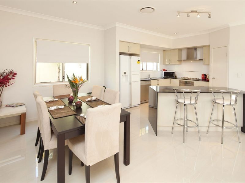 6001 The Lakes Drive, Hope Island QLD 4212