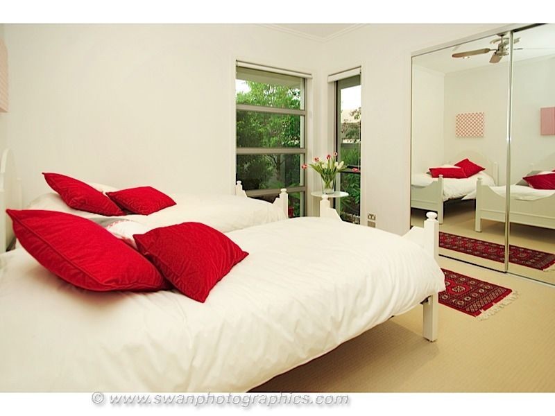 2822 Gracemere Circuit East, Hope Island QLD 4212