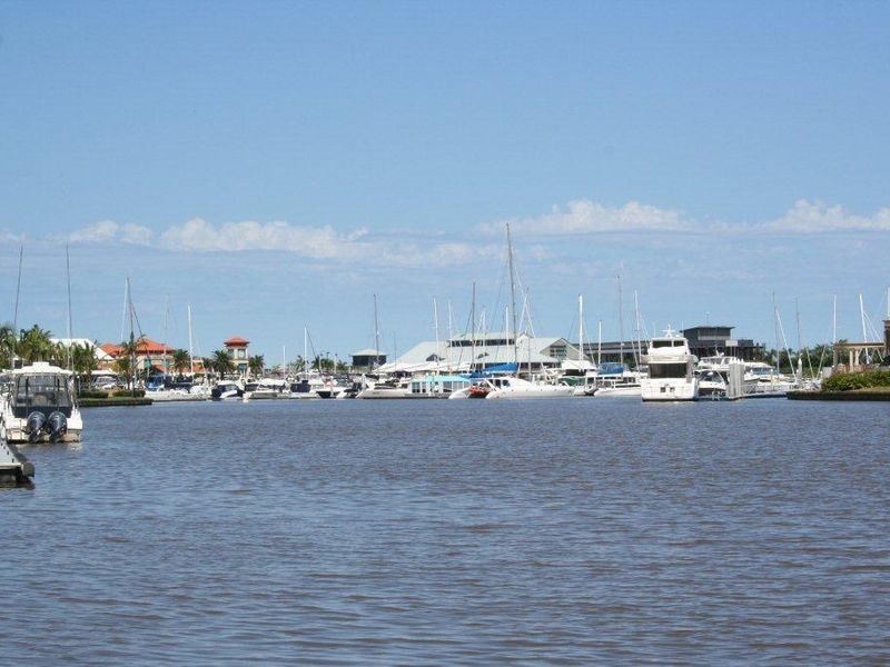 Hope Island QLD 4212