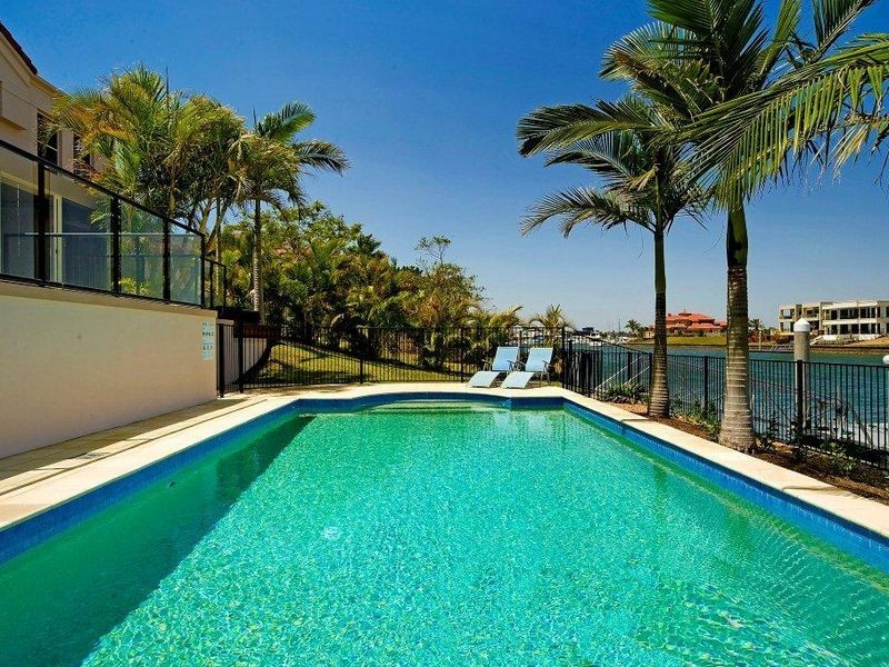 Hope Island QLD 4212