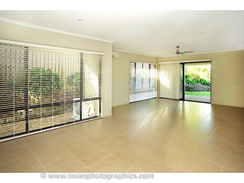 20 Starush Ct, Upper Coomera QLD 4209