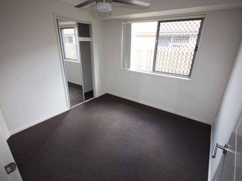 64/19 Santa Barbra Rd, Hope Island QLD 4212