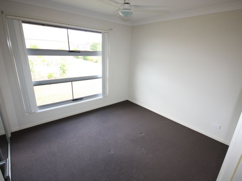 64/19 Santa Barbra Rd, Hope Island QLD 4212