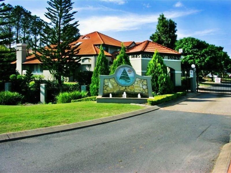 64/19 Santa Barbra Rd, Hope Island QLD 4212