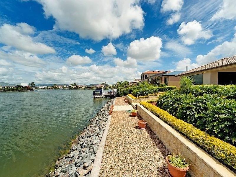 46 The Peninsula, Helensvale QLD 4212