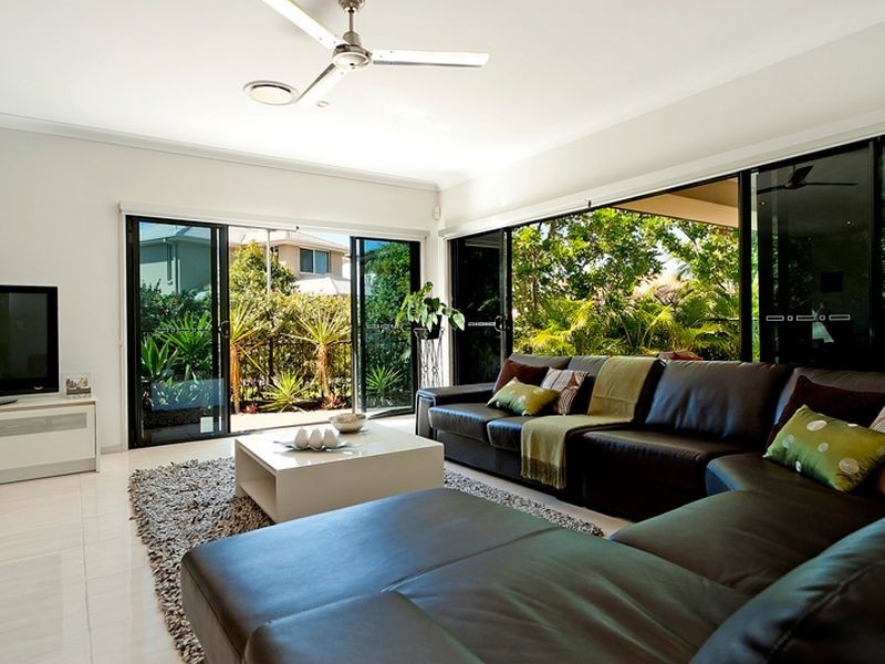 Hope Island QLD 4212