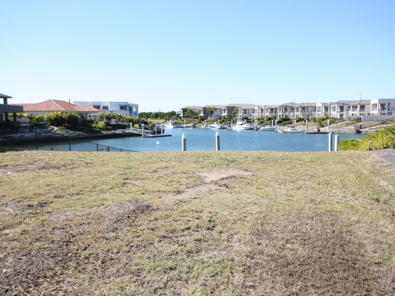 2224 Taromeo Ct, Hope Island QLD 4212