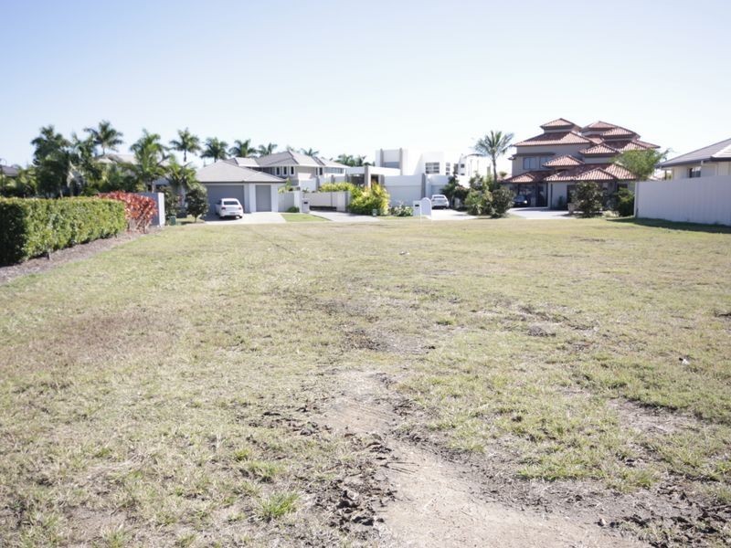 2224 Taromeo Ct, Hope Island QLD 4212
