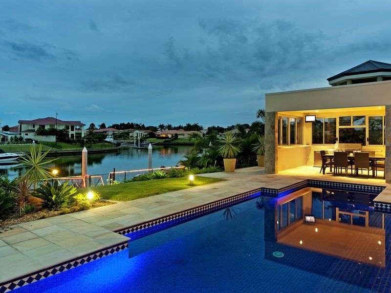 Hope Island QLD 4212